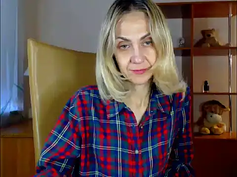 Snapshot of Tanya6547 chatting on November 2025 09:21:01 AM Tanya6547 online show from November 2025 09:21:01 AM