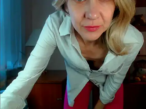 Snapshot of Tanya6547 chatting on November 2025 09:08:02 AM Tanya6547 online show from November 2025 09:08:02 AM