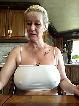 Lotus-blume1 online show from October 2025 08:14:01 AM