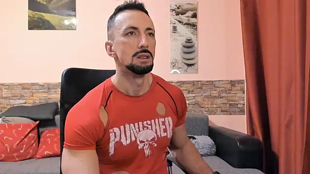 Snapshot of HotHunkTrainer chatting on January 2026 08:52:01 AM HotHunkTrainer online show from January 2026 08:52:01 AM