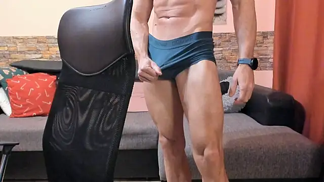 HotHunkTrainer online show from March 2026 09:21:02 AM