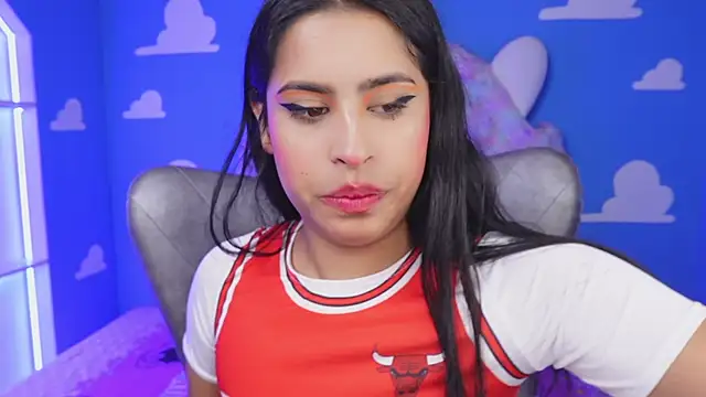 miss romyna online show from September 2025 11:04:01 AM