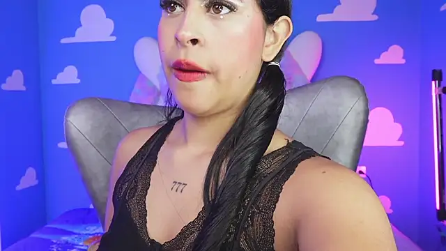 miss romyna online show from January 2026 11:04:02 AM