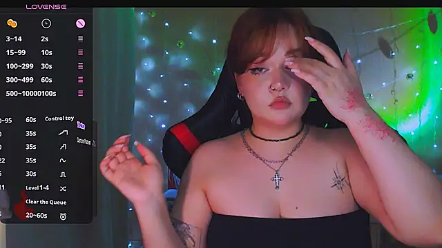 Snapshot of lala_loulou_land chatting on May 2026 01:30:02 PM lala loulou land online show from May 2026 01:30:02 PM