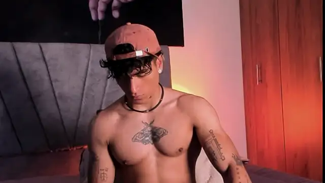 Thomas Fit1 online show from October 2025 12:42:02 AM