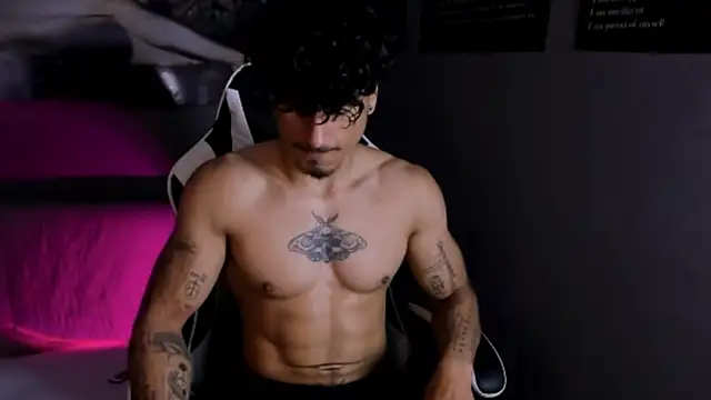 Thomas Fit1 online show from April 2026 06:48:02 PM