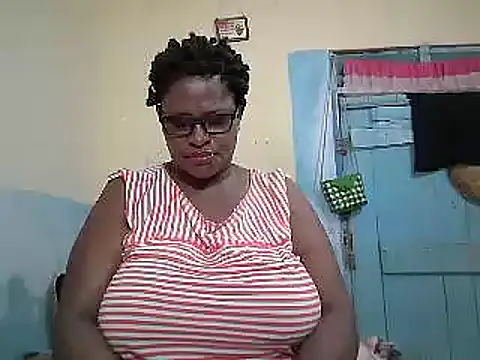 Snapshot of sexy_bigboobss chatting on May 2026 06:53:01 AM sexy bigboobss online show from May 2026 06:53:01 AM