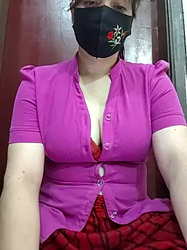 Anjel Sadia online show from March 2026 10:40:01 PM