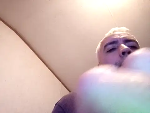 Xoc8  online show from January 2025 07:03:01 PM