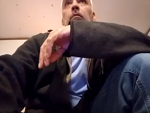 Xoc8  online show from March 2025 09:13:01 PM