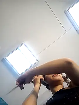 AnthonelaDuque online show from January 2026 11:47:01 AM