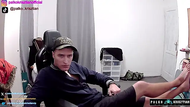 PKrisztian online show from December 2025 02:46:02 PM