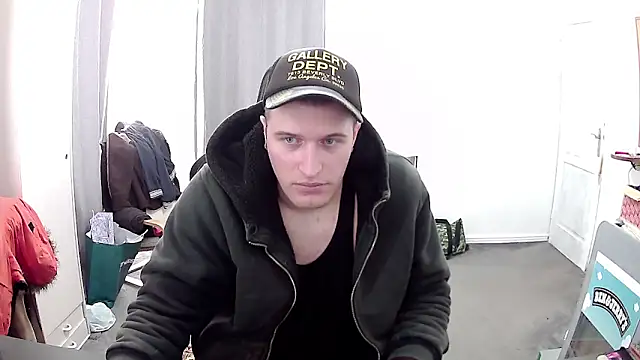 PKrisztian online show from March 2026 12:16:01 PM