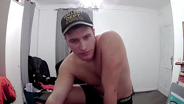 PKrisztian online show from April 2026 10:51:01 PM