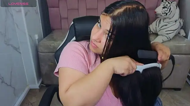 skeler lovd b  online show from December 2025 12:54:01 PM