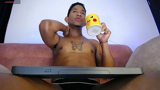 Snapshot of Palo_santo chatting on April 2026 08:06:01 AM Palo santo online show from April 2026 08:06:01 AM