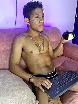 Snapshot of Palo_santo chatting on May 2026 07:47:01 AM Palo santo online show from May 2026 07:47:01 AM