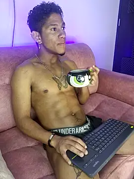 Snapshot of Palo_santo chatting on May 2026 07:48:01 AM Palo santo online show from May 2026 07:48:01 AM
