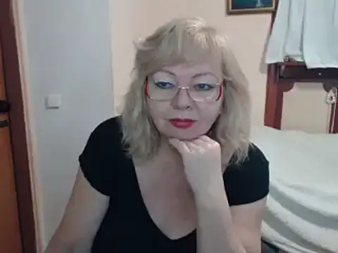 EvelynLoveShy online show from December 2024 08:18:02 AM