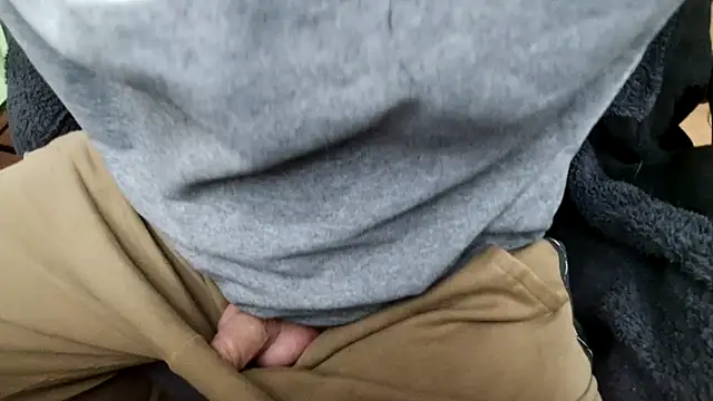 foreskinbeautiful online show from December 2025 03:17:01 PM