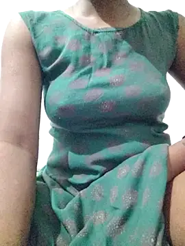 Snapshot of rituporna2004 chatting on November 2025 02:37:02 AM rituporna2004 online show from November 2025 02:37:02 AM