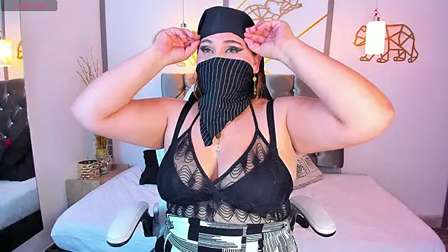 SalmaZaman online show from September 2025 07:25:01 PM