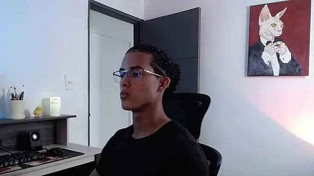 alejo x3 online show from February 2025 04:22:02 PM