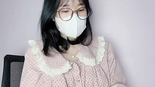 Baenee online show from February 2026 01:36:02 PM