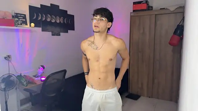 Kisan Smith online show from October 2025 02:55:01 AM