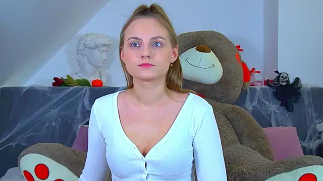 Snapshot of MelissaMelrey chatting on November 2025 10:27:01 AM MelissaMelrey online show from November 2025 10:27:01 AM