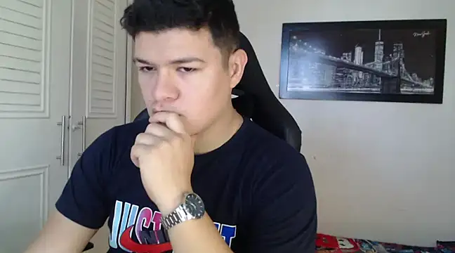 Plug Control online show from December 2024 02:11:01 PM