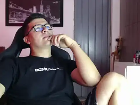 Plug Control online show from February 2025 03:40:01 PM