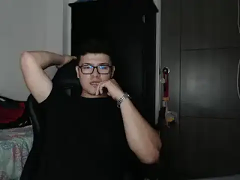 Plug Control online show from February 2025 08:33:02 PM