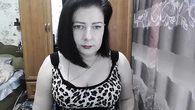 SophieNightAh online show from October 2025 12:17:02 PM