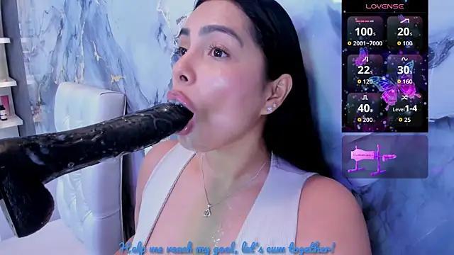 Snapshot of evelinn_belen chatting on June 2026 04:15:01 PM evelinn belen online show from June 2026 04:15:01 PM