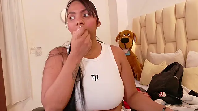 Snapshot of lia_mariana chatting on September 2025 02:35:01 AM lia mariana online show from September 2025 02:35:01 AM