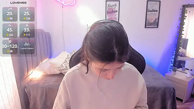 Amy joones online show from January 2025 01:19:02 PM