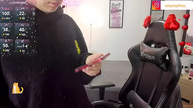 Amy joones online show from February 2025 01:16:02 PM