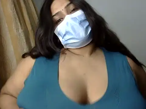 cutelady65 online show from November 2025 01:43:01 PM