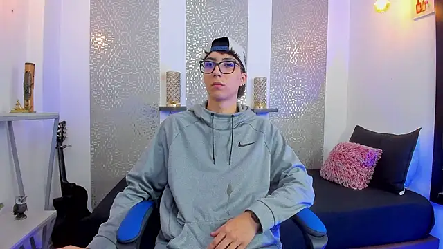 Nikolay Gregori online show from February 2025 04:07:01 AM