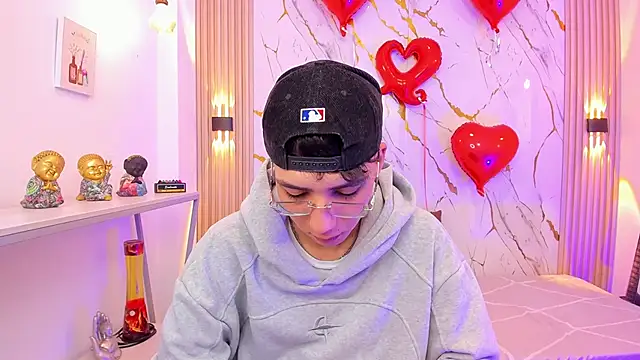 Nikolay Gregori online show from February 2026 04:30:01 AM