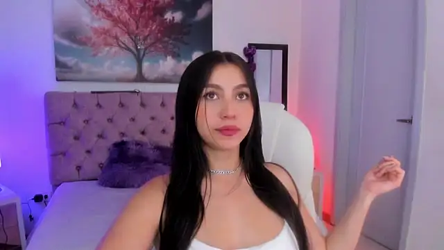 Julianaa Castro  online show from March 2025 11:42:02 AM