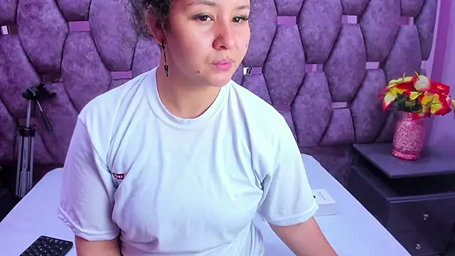 AlaSmith online show from October 2025 02:06:01 AM