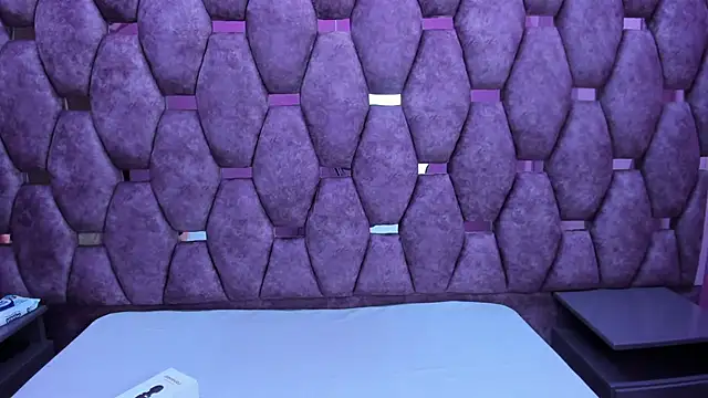 AlaSmith online show from October 2025 01:59:02 AM