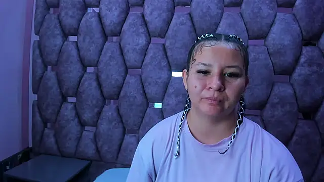 AlaSmith online show from November 2025 02:28:02 AM