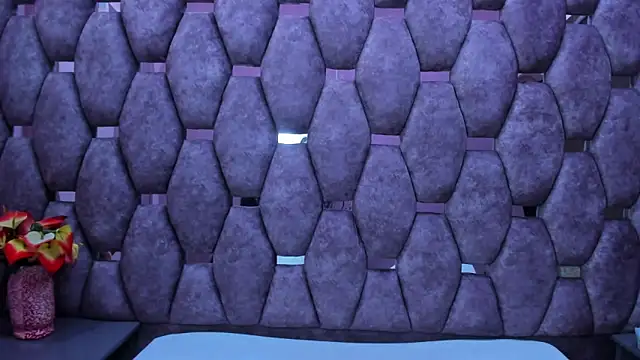 AlaSmith online show from November 2025 02:22:02 AM