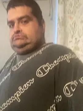 Snapshot of Miguel16i chatting on December 2024 04:12:02 PM Miguel16i online show from December 2024 04:12:02 PM