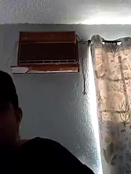 Snapshot of Miguel16i chatting on January 2025 12:18:01 AM Miguel16i online show from January 2025 12:18:01 AM