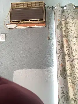 Snapshot of Miguel16i chatting on January 2025 09:32:01 PM Miguel16i online show from January 2025 09:32:01 PM