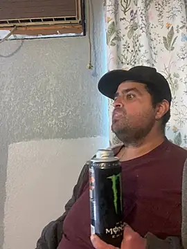 Snapshot of Miguel16i chatting on February 2025 05:37:01 PM Miguel16i online show from February 2025 05:37:01 PM